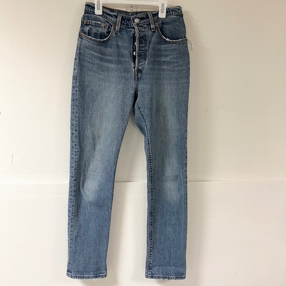 Levi's Denim - Levis 501 Straight Leg Button Fly 5 Pocket Jeans size 28